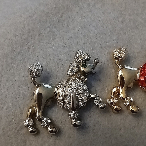 💜NWOT Poodle Dog Pins - Picture 3 of 4